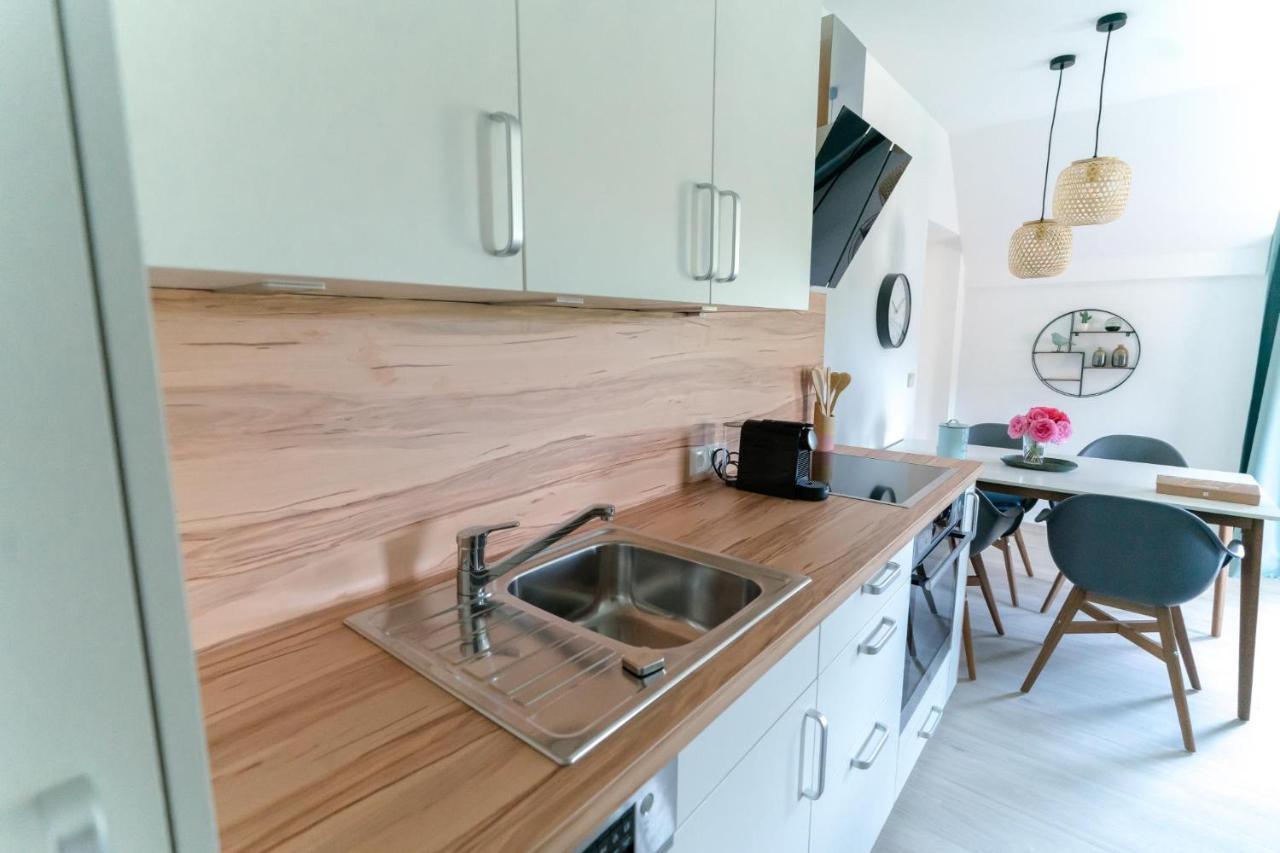 Velden Appartements Am Woerthersee フェルデン・アム・ヴェルターゼー エクステリア 写真