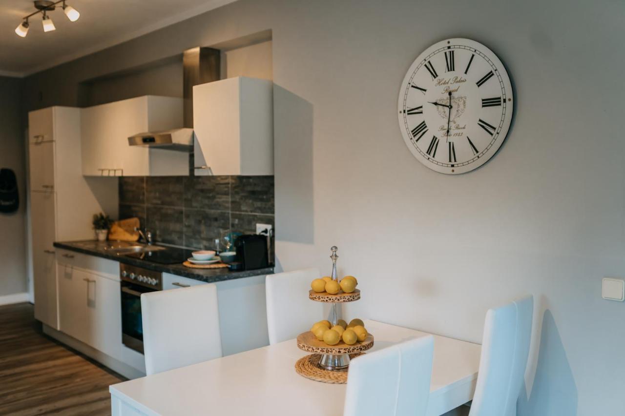 Velden Appartements Am Woerthersee フェルデン・アム・ヴェルターゼー エクステリア 写真