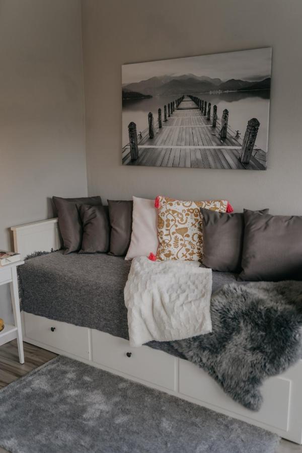 Velden Appartements Am Woerthersee フェルデン・アム・ヴェルターゼー エクステリア 写真